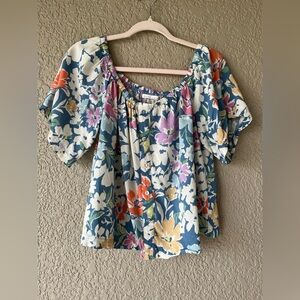 NWOT~Floral Blouse
